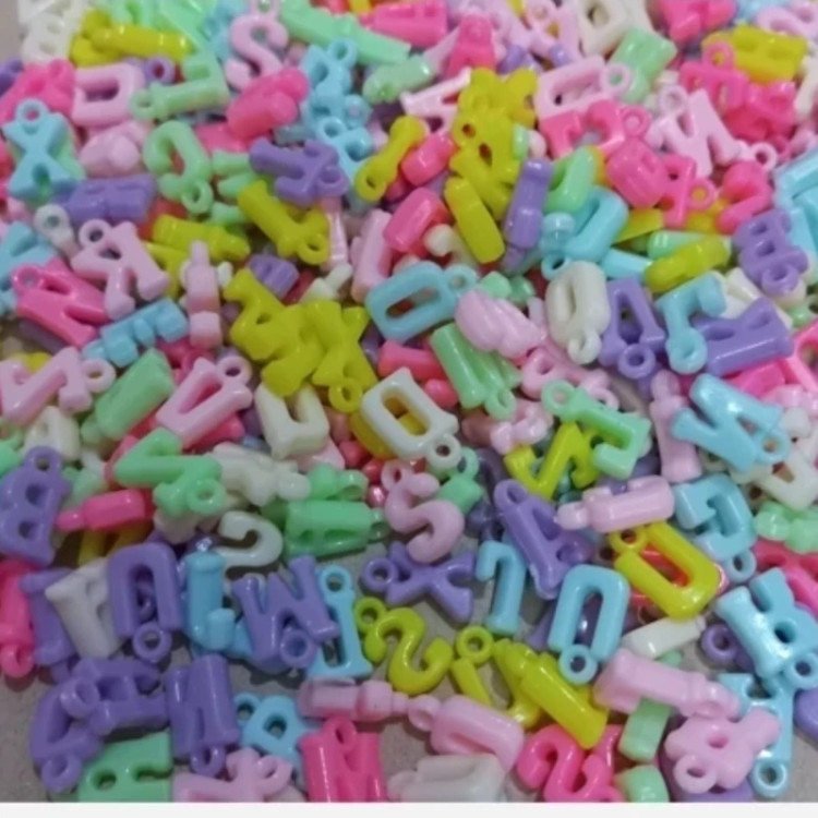 حروف لاتین پاستیلی(بسته 50عددی)